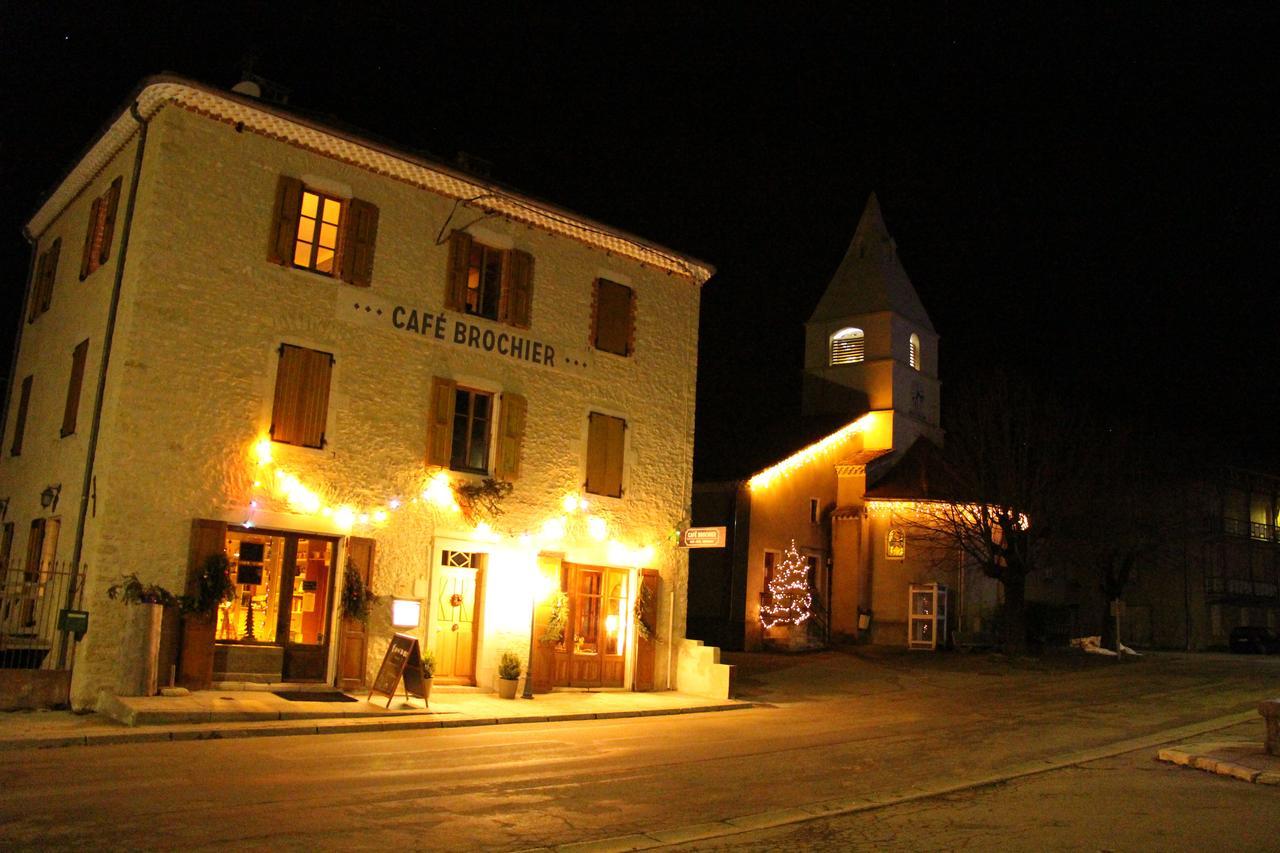 Cafe Brochier Hotel Saint-Julien-en-Vercors Exteriör bild